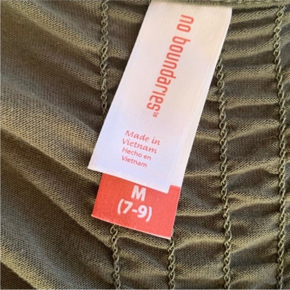 No Boundaries Leopard Graphic Tank Top Olive - Picture 4 of 7